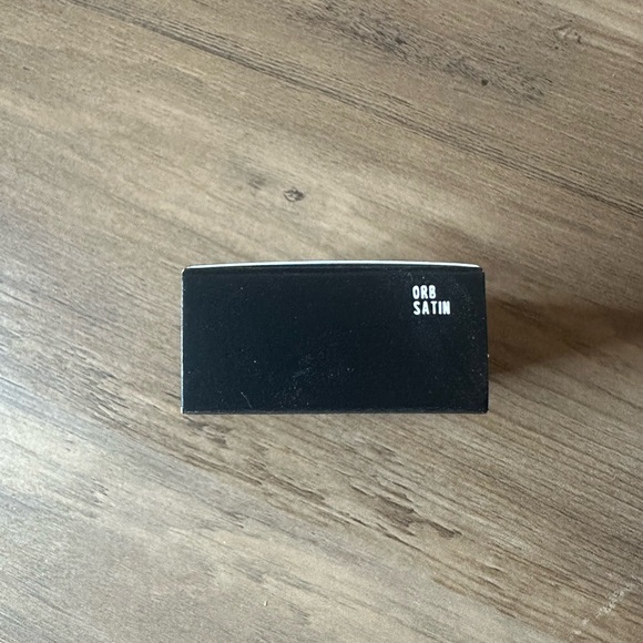 MAC Cosmetics Eyeshadow “Orb” - Picture 2 of 2